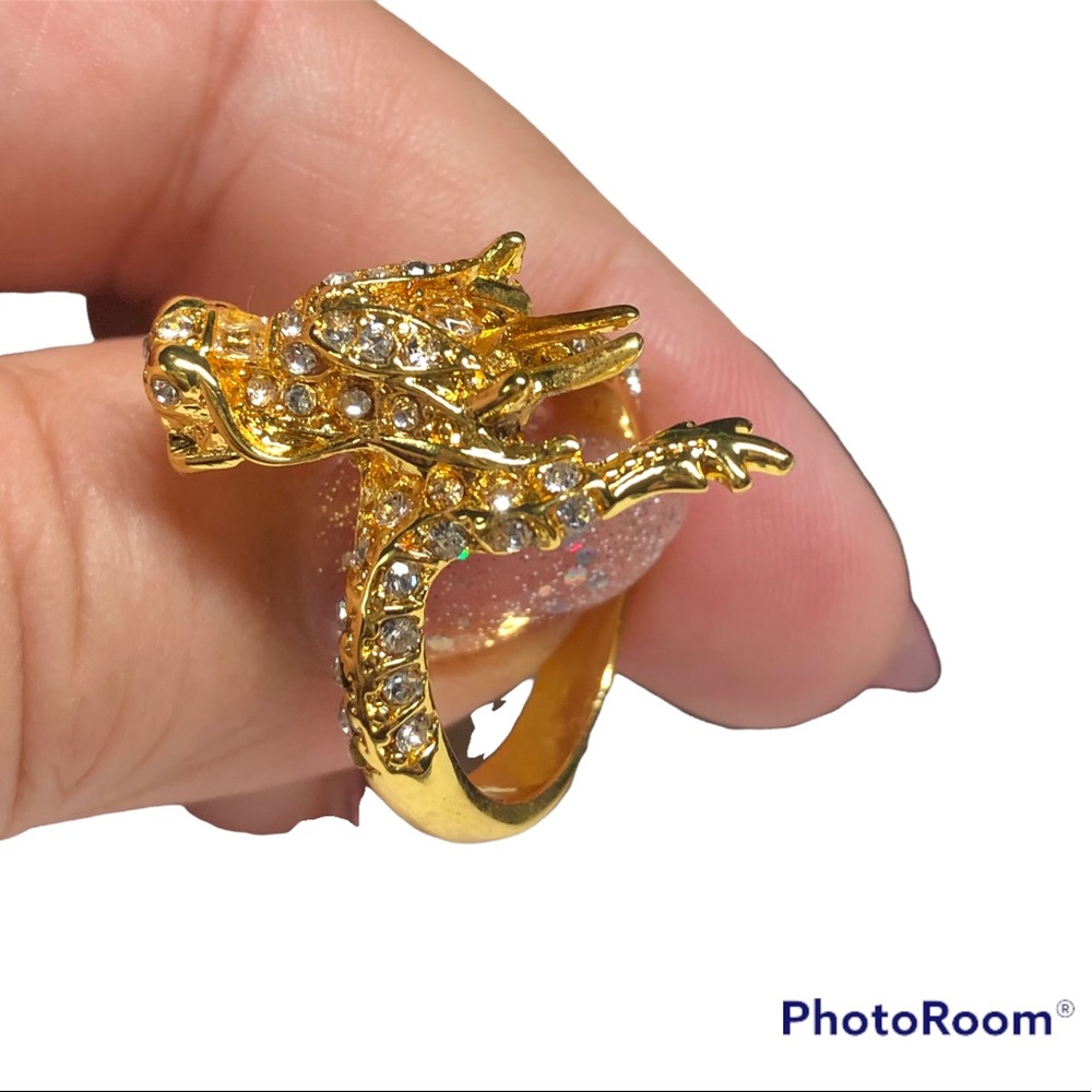 Fancy dragon ring with rhinestones -plated